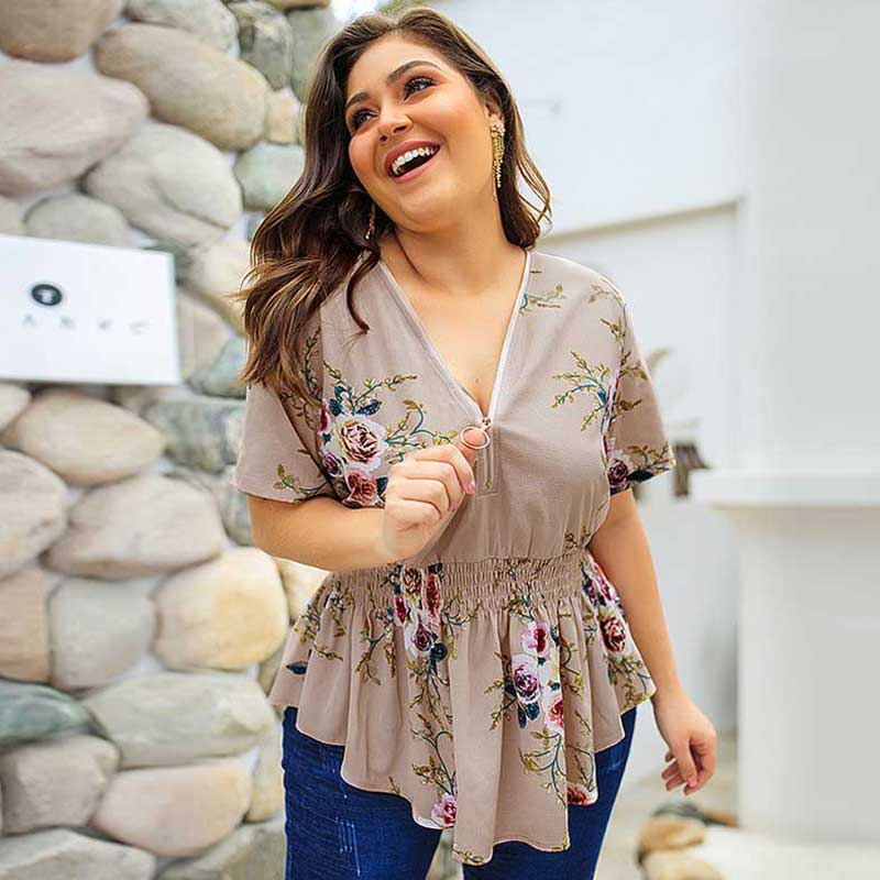 2021 Summer Plus Size Blouse Women Elegant Boho Floral Blouse Shirt Women V-neck Short Sleeve Oversized Blouse Ladies 3XL 4XL