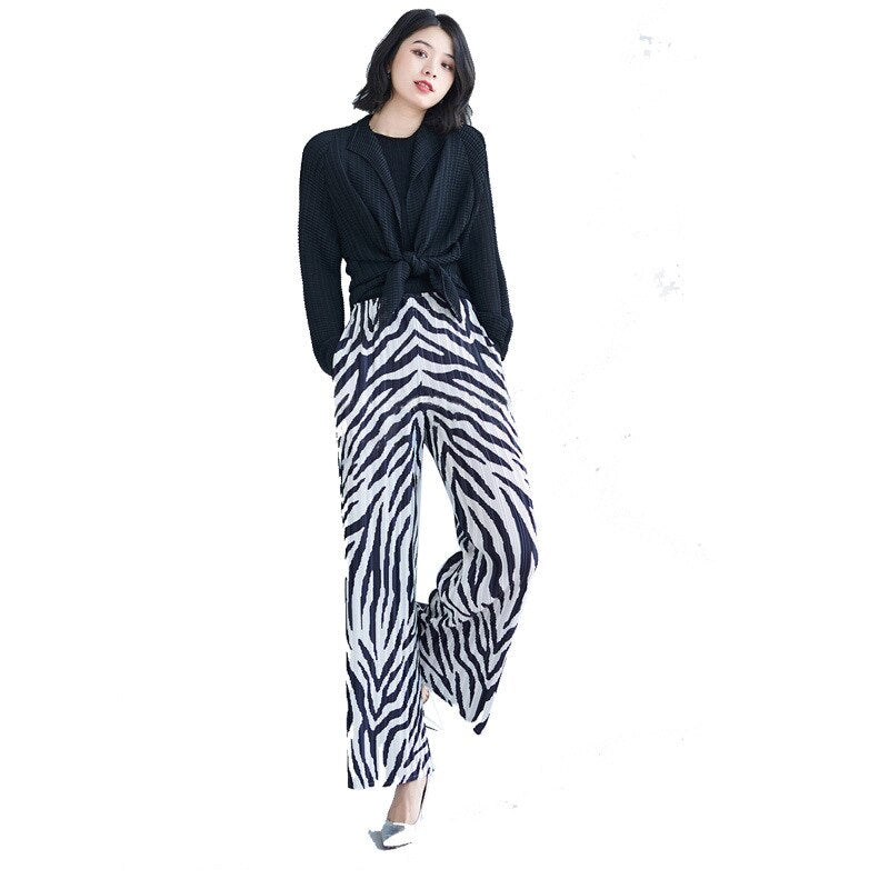 Miyake folds 2022 new spring all-match fashion temperament high waist leopard print wide leg ninth casual pants women