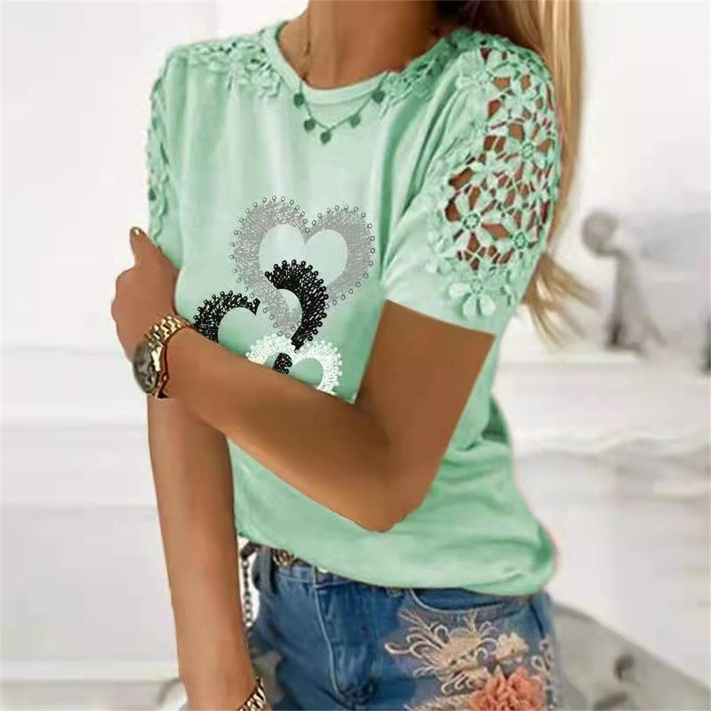 Elegant Lace Short Sleeve Patchwork T-Shirt Women Vintage Hollow Out O Neck Heart Print Tops Summer Female Casual Loose T Shirts